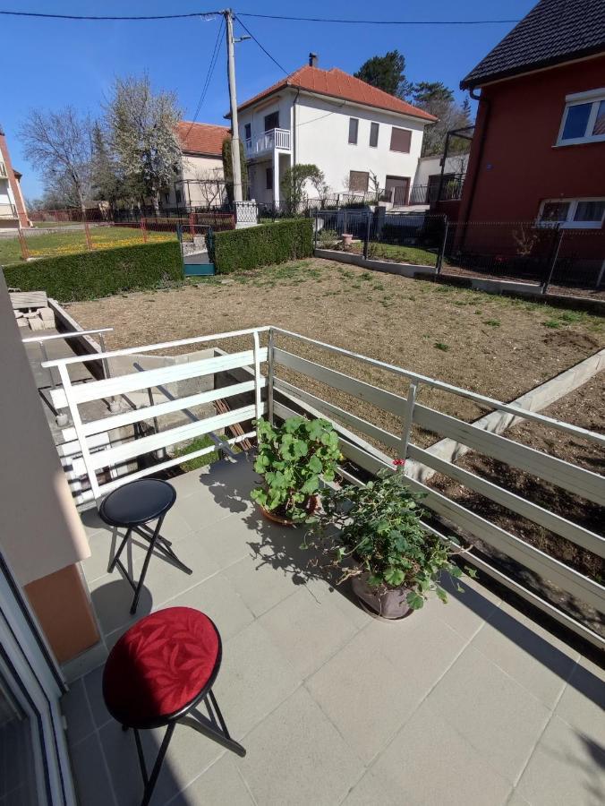 Apartman Bor Livno Exteriör bild