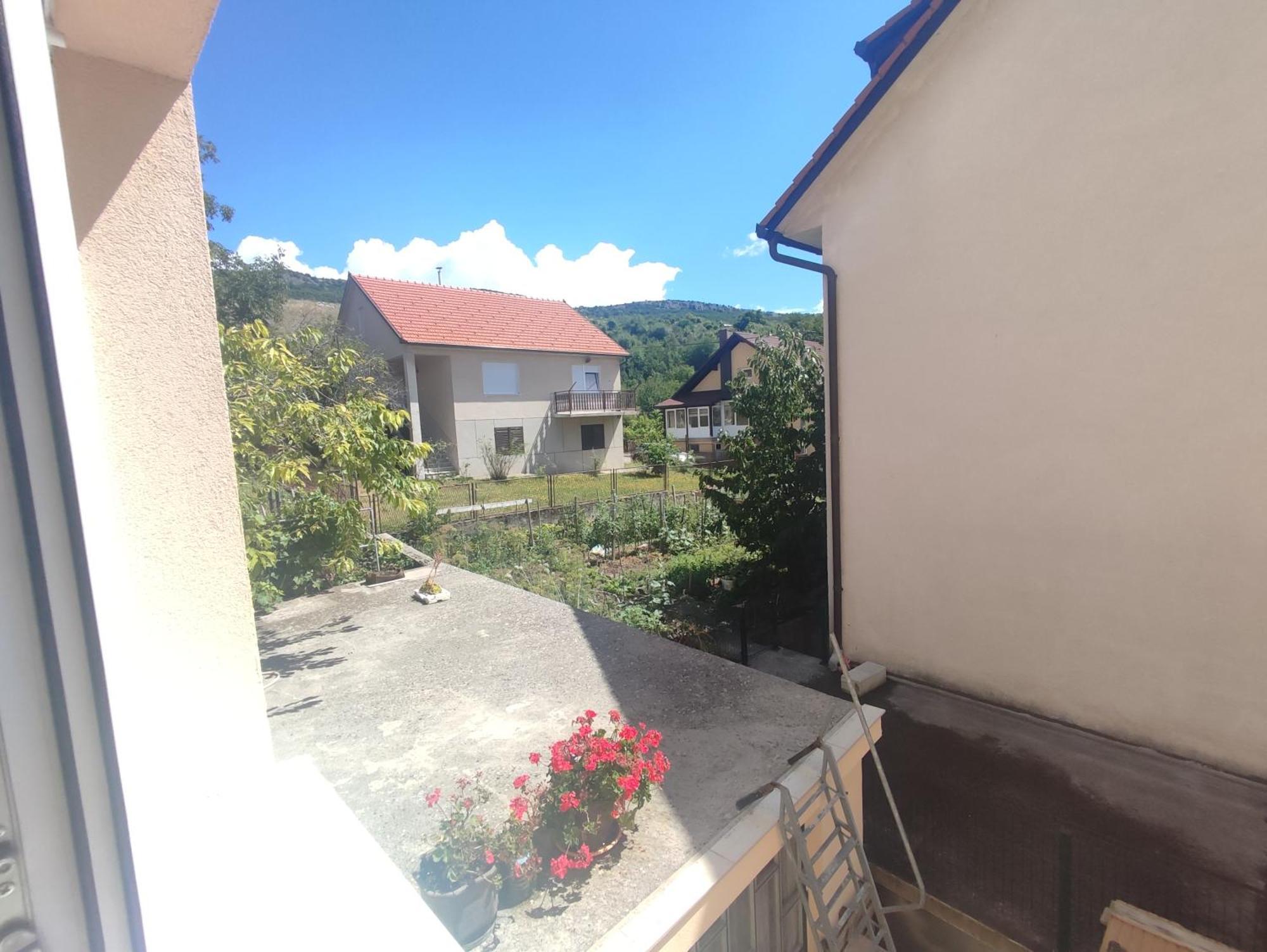 Apartman Bor Livno Exteriör bild